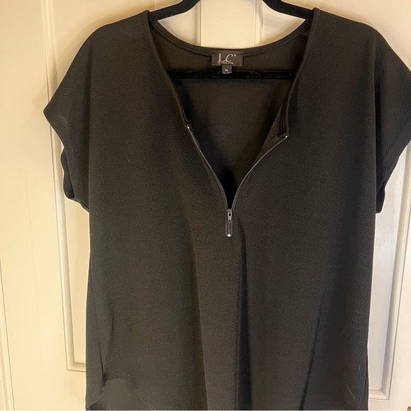 Laura Cruz short sleeve dress shirt with zippered round neck detail size XL - Picture 8 of 8